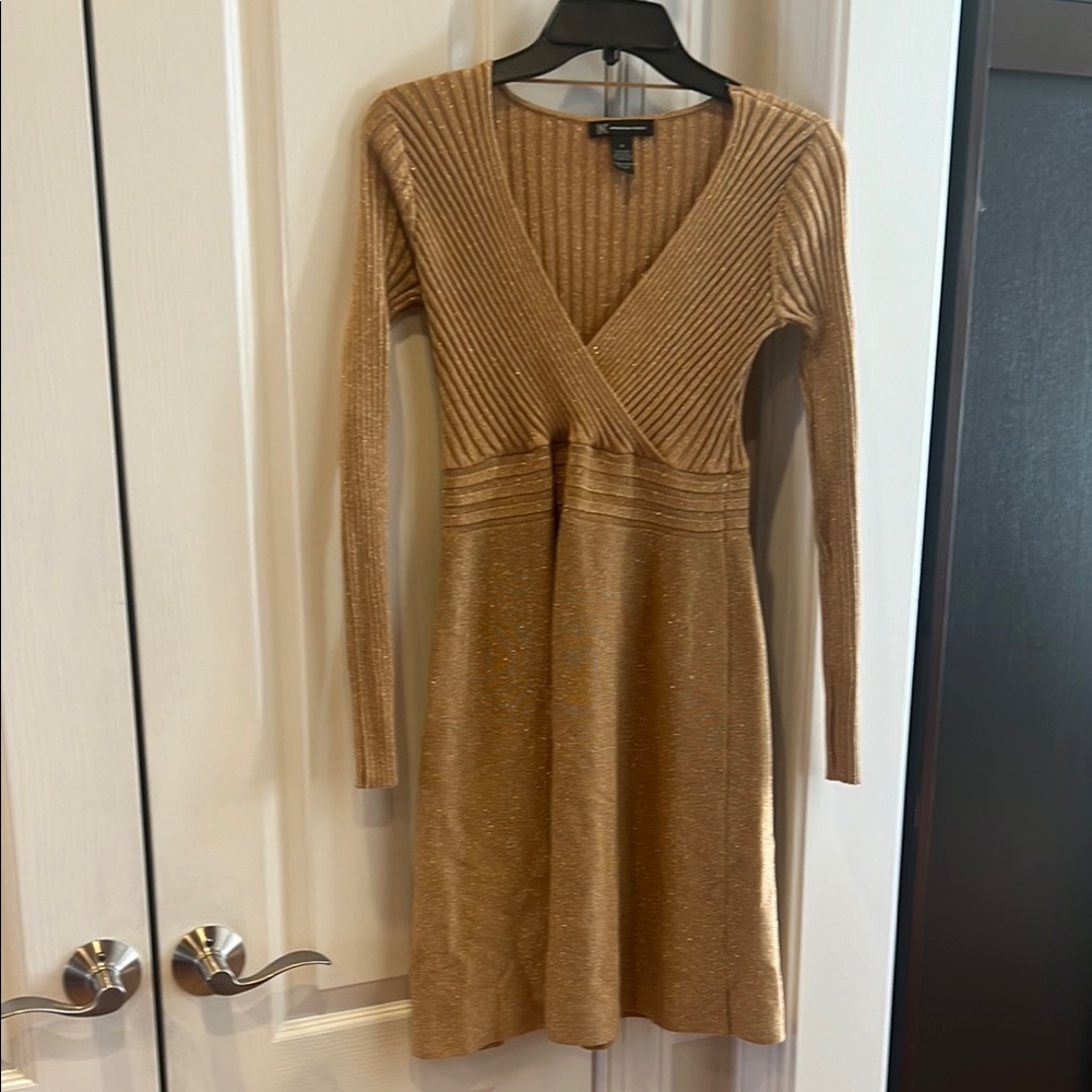 Ribbed Knit V-Neck Dress - Gold